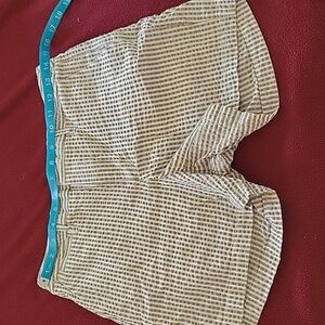 A New Day Seersucker short size 4